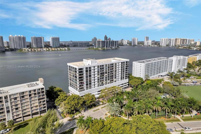 Picture of 17720 N Bay Road # 802, Sunny Isles Beach FL 33160