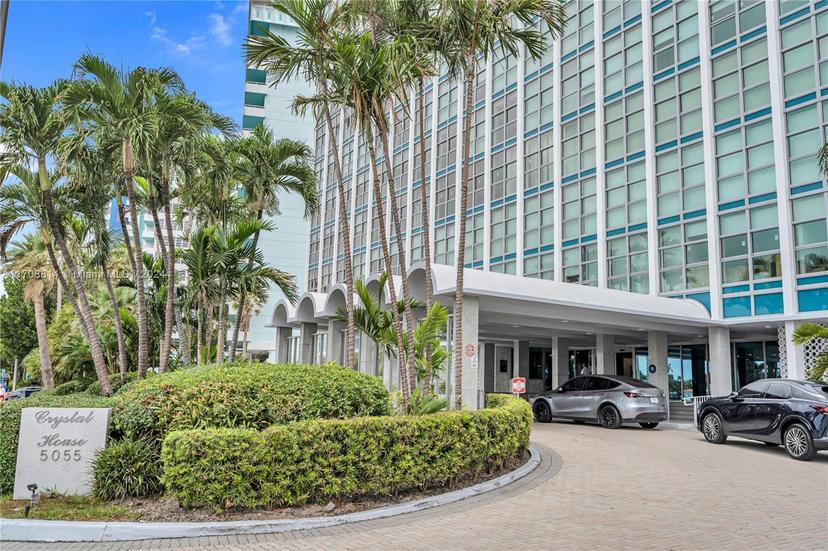 Picture of 5055 Collins Ave # 14M, Miami Beach FL 33140