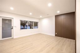 Picture of 6070 SW 42Nd St, Miami, FL 33155