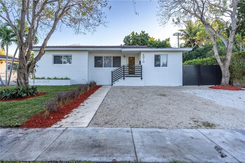 Picture of 6070 SW 42Nd St, Miami FL 33155