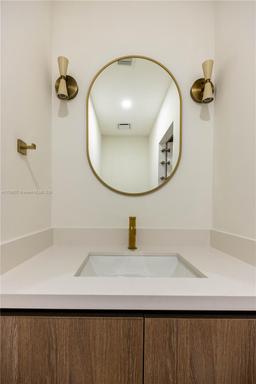 Picture of 6070 SW 42Nd St, Miami, FL 33155