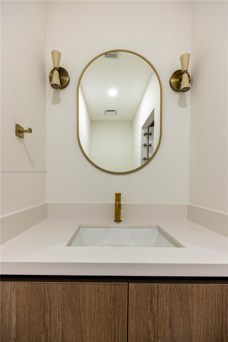 Picture of 6070 SW 42Nd St, Miami FL 33155