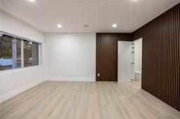 Picture of 6070 SW 42Nd St, Miami, FL 33155