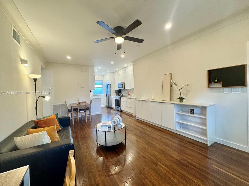 Picture of 1446 Lenox Ave # 2, Miami Beach FL 33139