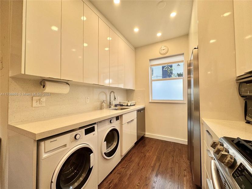 Picture of 1446 Lenox Ave # 2, Miami Beach FL 33139