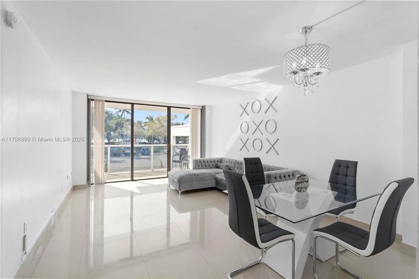 Picture of 3675 N Country Club Dr # 105, Aventura FL 33180