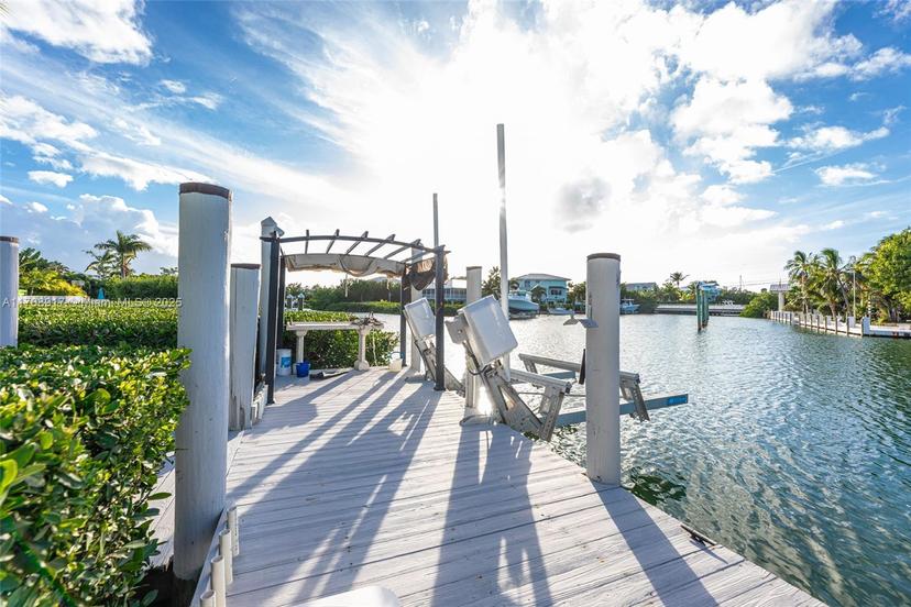 Picture of 125 Mockingbird Ln, Marathon FL 33050