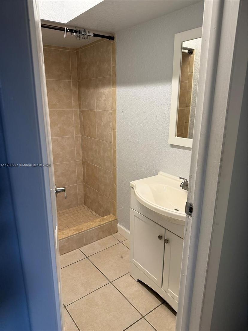 Picture of 2275 SW 81St Ave # 130, Davie FL 33324