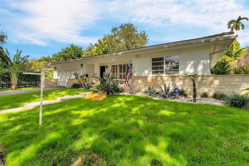Picture of 1431 Ancona Ave, Coral Gables FL 33146