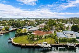 Picture of 2500 NE 135Th St # C711, North Miami, FL 33181