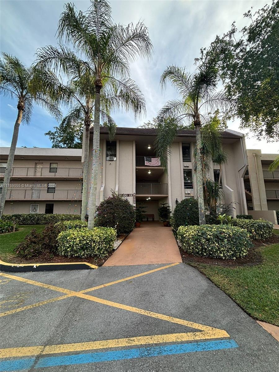 Picture of 8150 W Mcnab Rd # 316, Tamarac, FL 33321