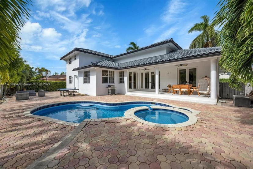 Picture of 2940 NE 164Th St, North Miami Beach FL 33160