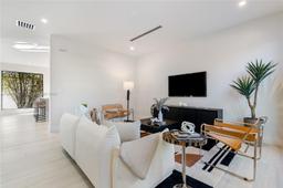 Picture of 3226 Elizabeth St # 3226, Miami, FL 33133