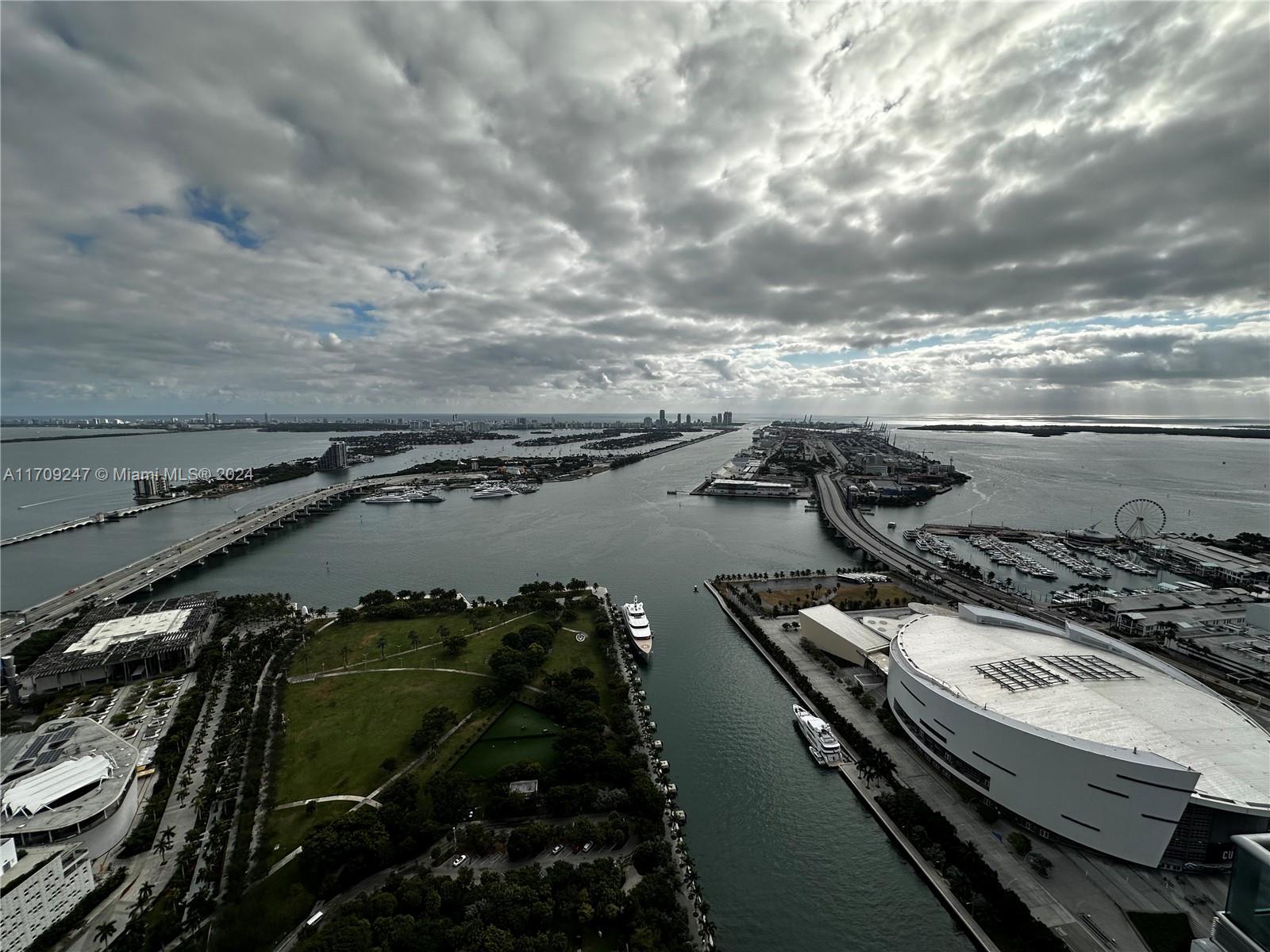 Picture of 900 Biscayne Blvd # 5609, Miami, FL 33132