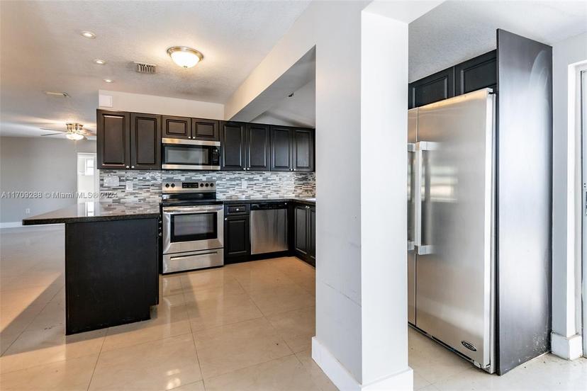 Picture of 2430 Riviera Dr, Miramar FL 33023