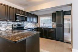 Picture of 2430 Riviera Dr, Miramar, FL 33023