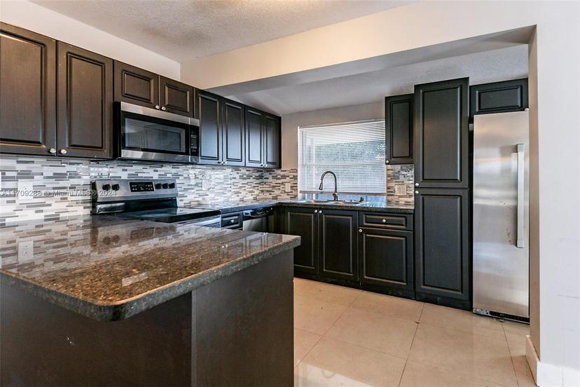 Picture of 2430 Riviera Dr, Miramar FL 33023