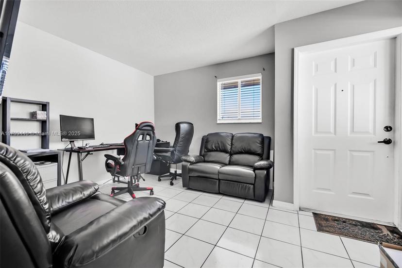 Picture of 9 E 4Th St # 207, Hialeah FL 33010