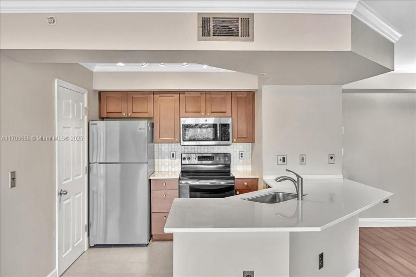 Picture of 3659 NW Adriatic Ln # 305, Jensen Beach FL 34957