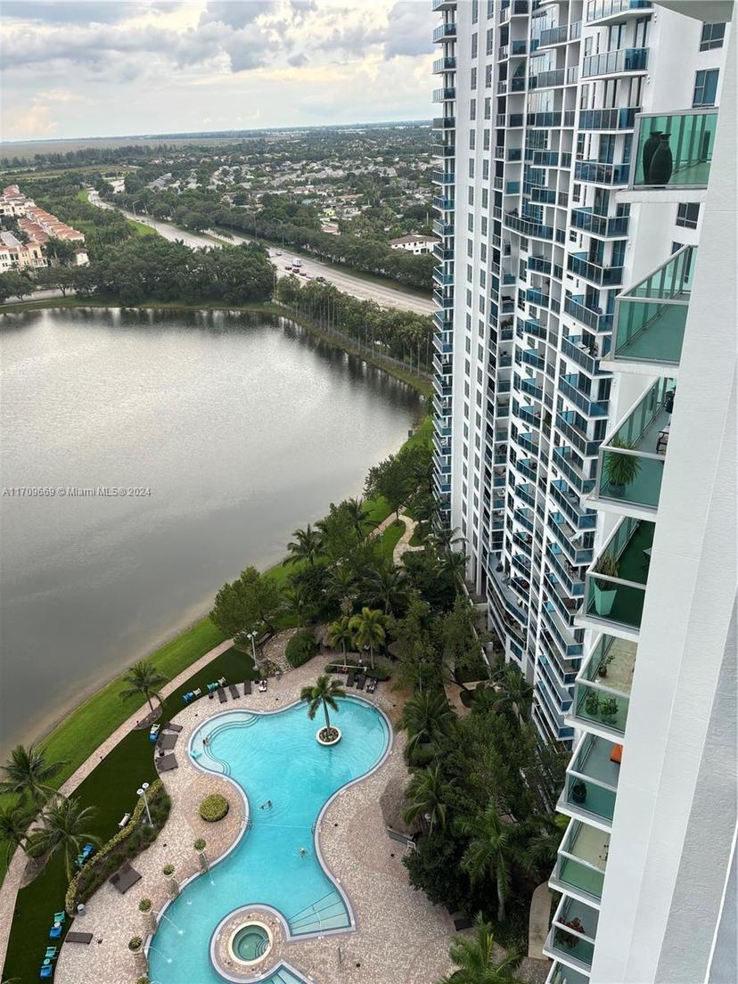 Picture of 2681 N Flamingo Rd # 2205S, Sunrise FL 33323