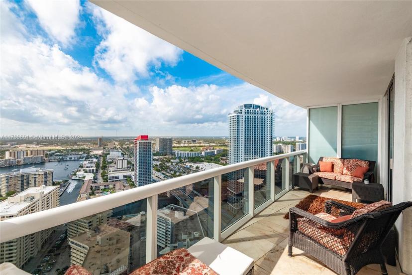 Picture of 1800 S Ocean Dr # 3706, Hallandale Beach FL 33009