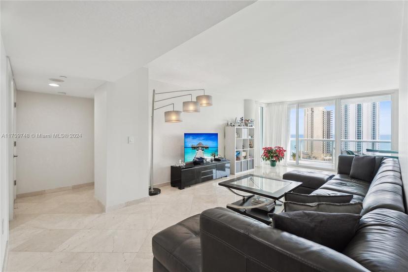 Picture of 16500 Collins Ave # 1752, Sunny Isles Beach FL 33160
