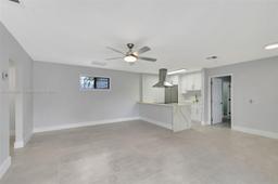 Picture of 14 Crossings Cir, Boynton Beach, FL 33435