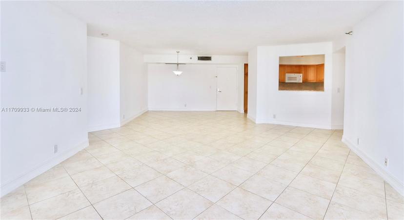 Picture of 3500 Mystic Pointe Dr # 1207, Aventura FL 33180