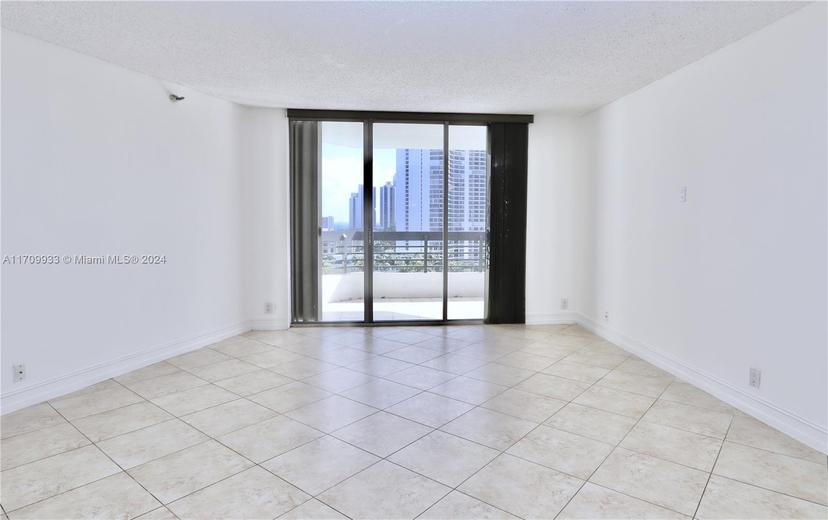 Picture of 3500 Mystic Pointe Dr # 1207, Aventura FL 33180