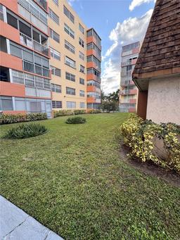 Picture of 16400 NE 17Th Ave # 707, North Miami Beach, FL 33162