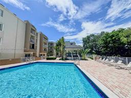 Picture of 7755 SW 86Th St # 305, Miami, FL 33143