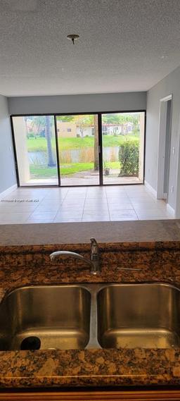 Picture of 1562 Lake Crystal Dr # C, West Palm Beach, FL 33411