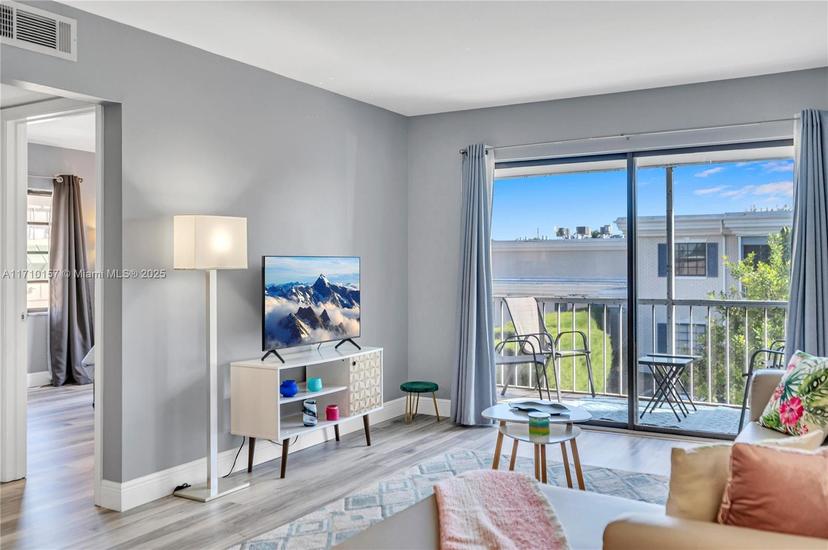 Picture of 130 Cypress Club Dr # 336, Pompano Beach FL 33060