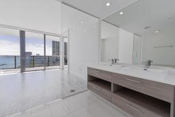 Picture of 650 NE 32Nd St # 903, Miami, FL 33137