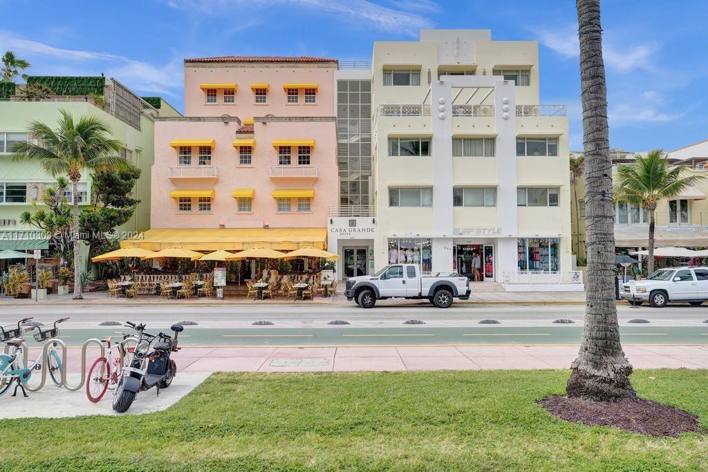 Picture of 834 Ocean Dr # 306, Miami Beach, FL 33139
