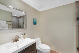 Picture of 100 S Pointe Dr # 14, Miami Beach, FL 33139