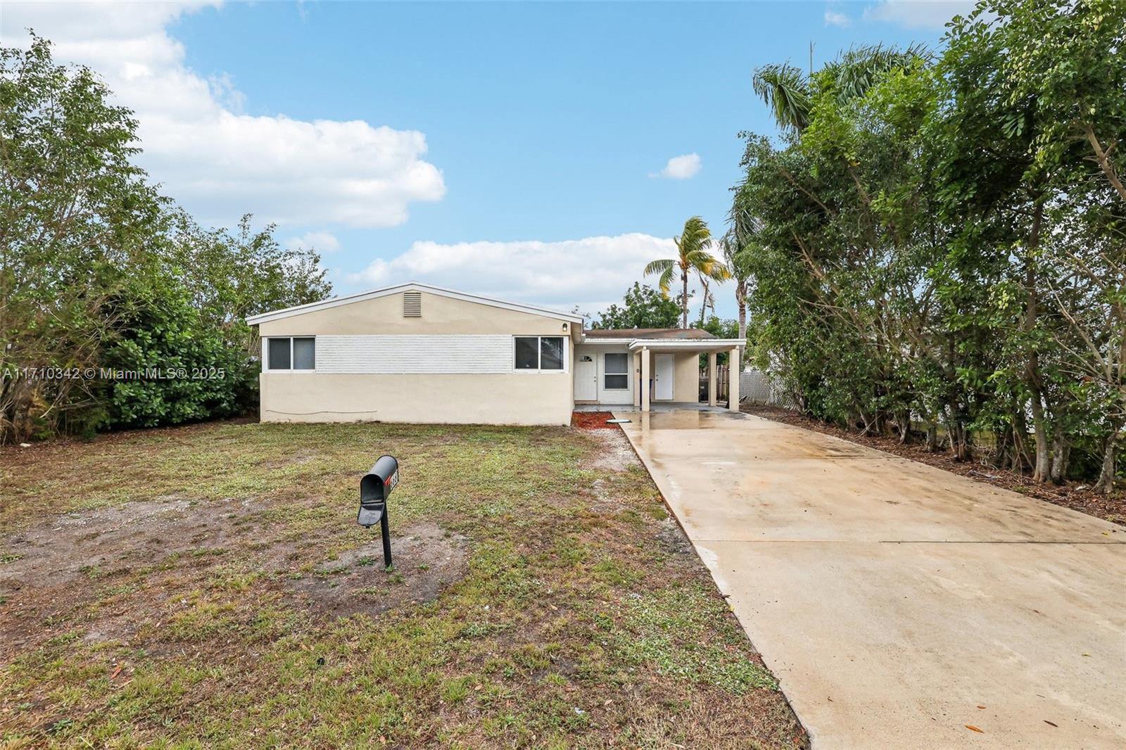Picture of 6660 Charleston St, Hollywood, FL 33024