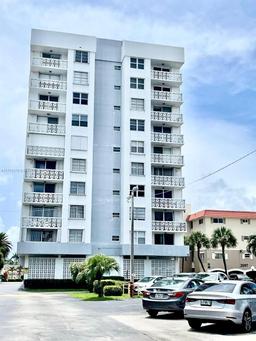 Picture of 3113 S Ocean Dr # 505, Hallandale Beach, FL 33009