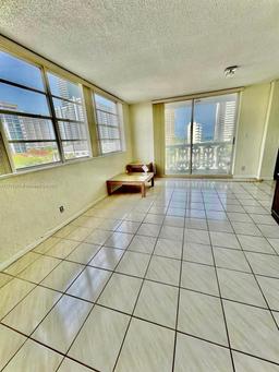 Picture of 3113 S Ocean Dr # 505, Hallandale Beach, FL 33009