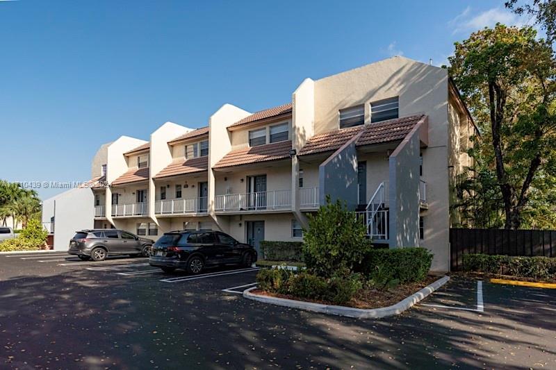 Picture of 3760 NW 115Th Ave # 4, Coral Springs, FL 33065