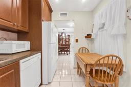 Picture of 4270 NW 40Th St # 312, Lauderdale Lakes, FL 33319
