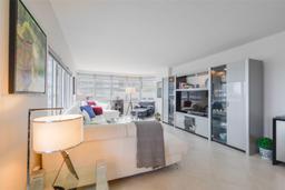Picture of 1980 S Ocean Dr # 3E, Hallandale Beach, FL 33009