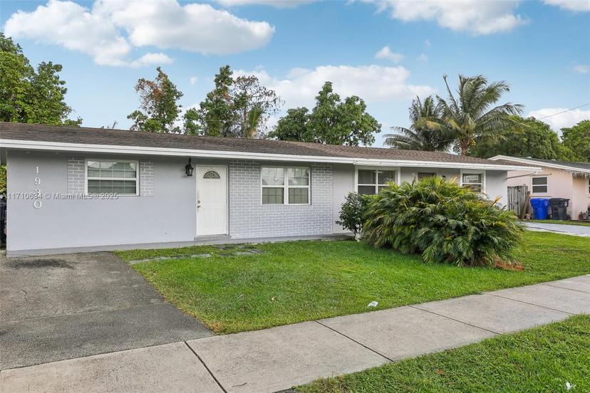 Picture of 1932 SW 69Th Ave, North Lauderdale FL 33068