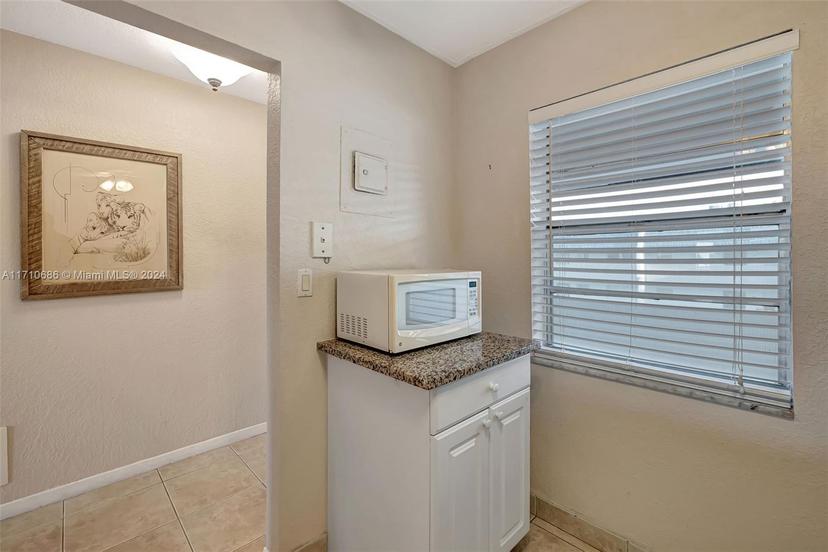 Picture of 7897 Golf Cir Dr # 309, Margate FL 33063