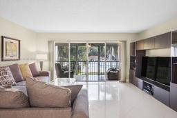 Picture of 3930 Inverrary Blvd # D, Lauderhill, FL 33319