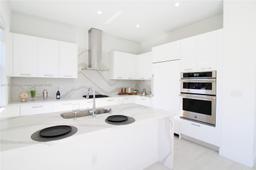 Picture of 4311 NW 82Nd Ave, Doral, FL 33166