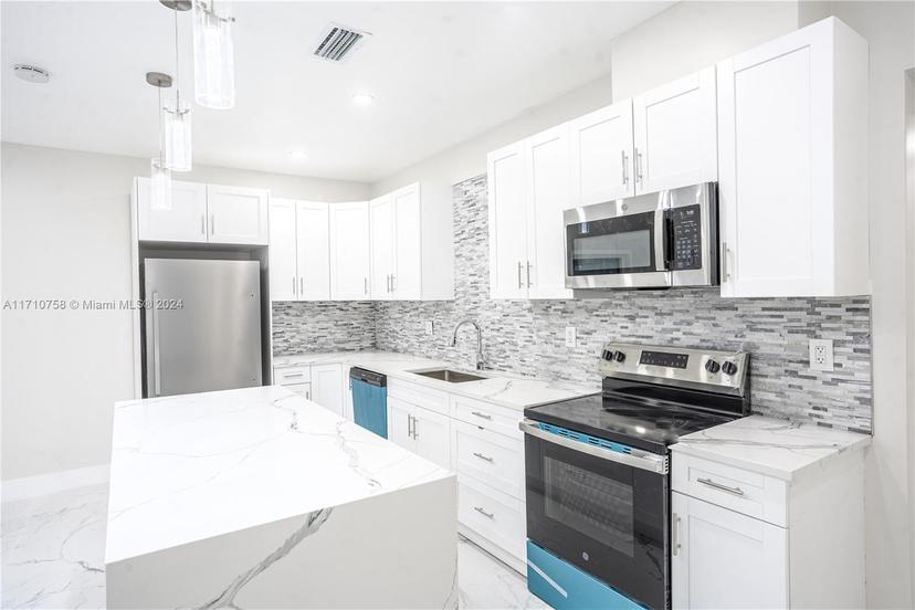 Picture of 1199 Highland Rd, Lake Worth FL 33462