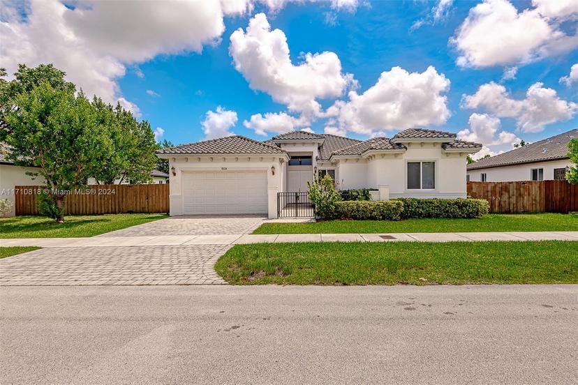 Picture of 9334 SW 173Rd Ter, Palmetto Bay FL 33157