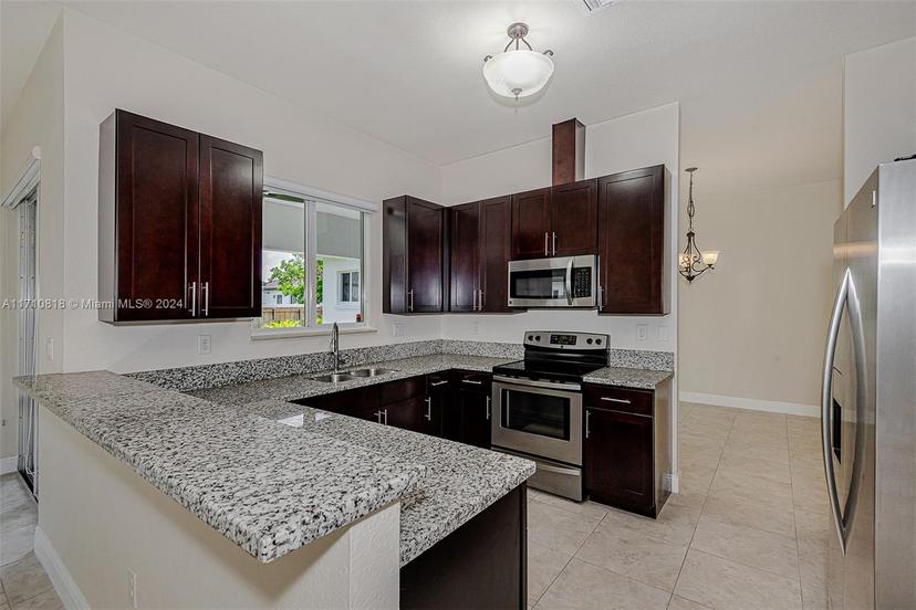 Picture of 9334 SW 173Rd Ter, Palmetto Bay FL 33157