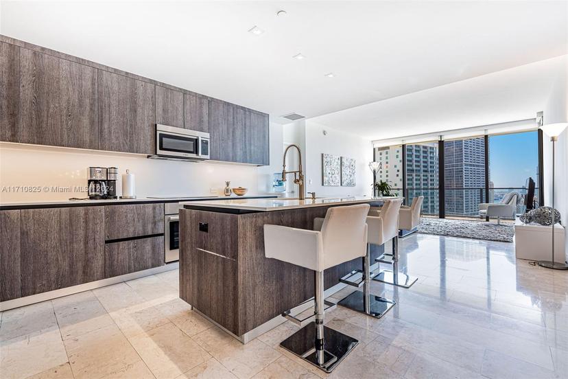 Picture of 68 SE 6Th St # 2803, Miami FL 33131